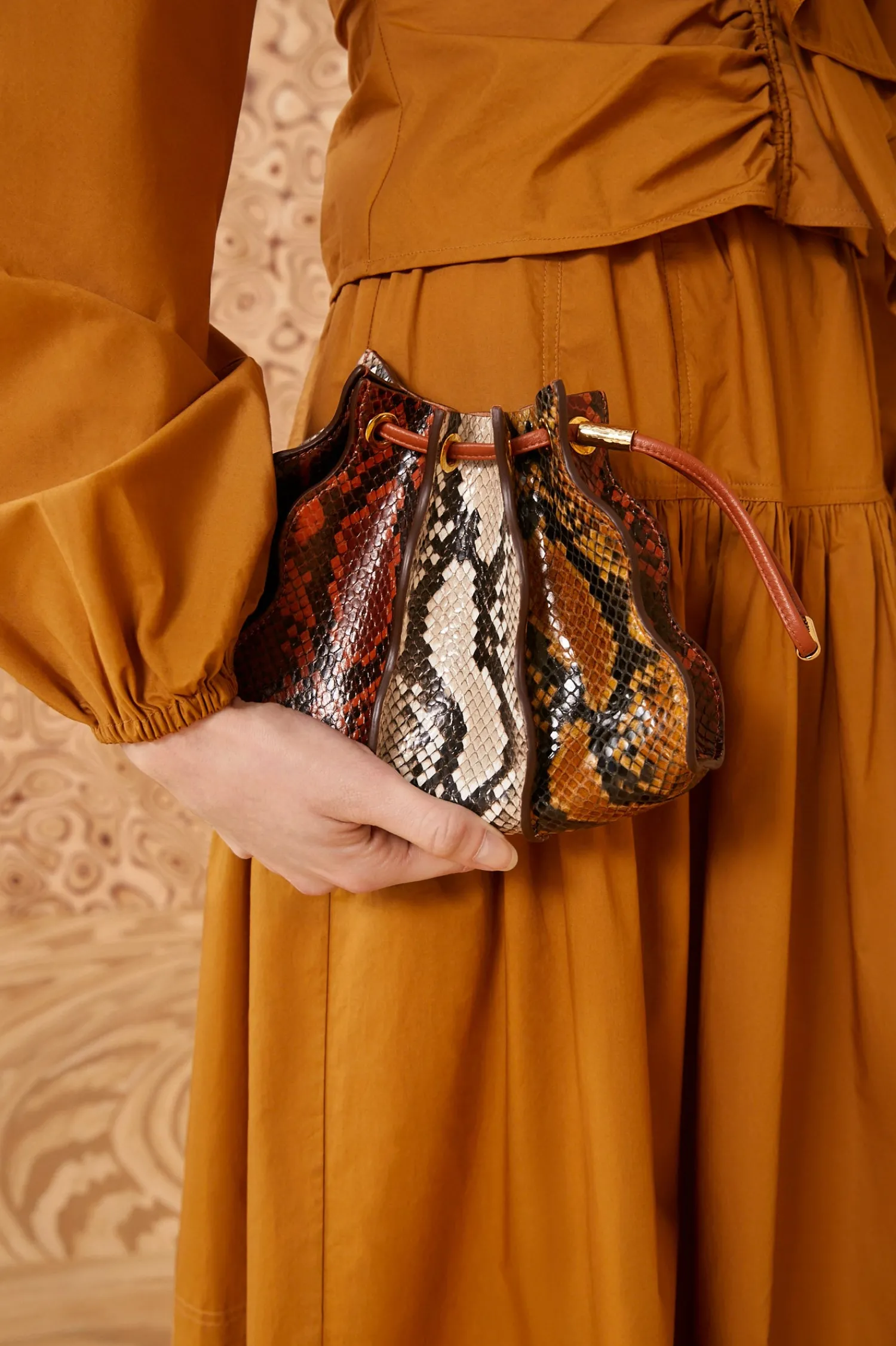 Adria Pleated Wave Wristlet<Ulla Johnson Fashion
